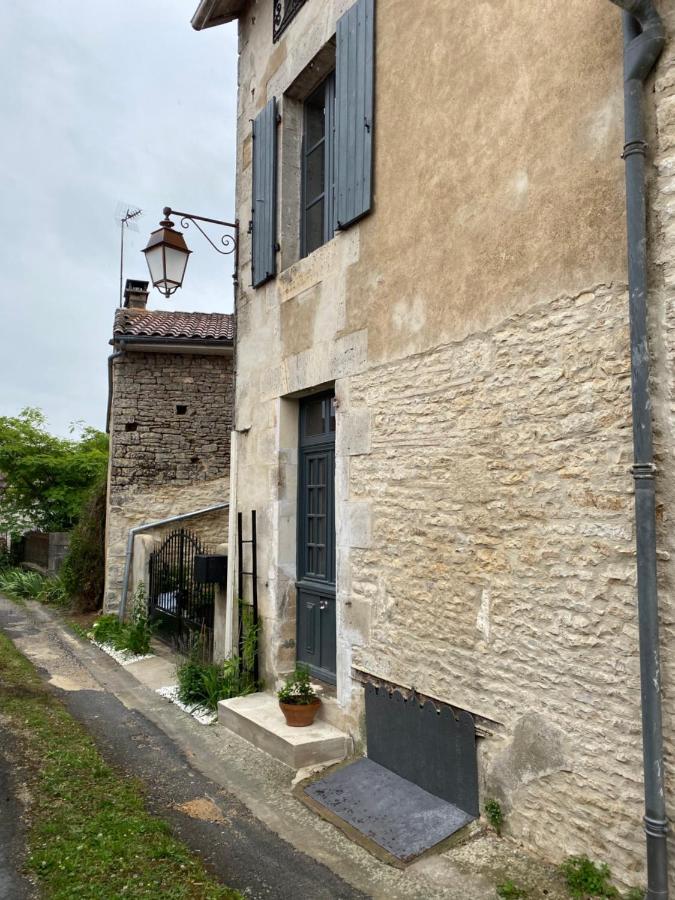 La Cour Blanche Villa Verteuil-sur-Charente Kültér fotó