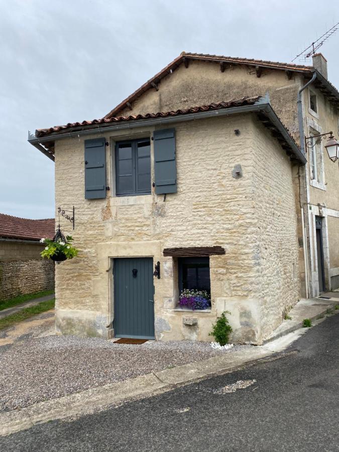 La Cour Blanche Villa Verteuil-sur-Charente Kültér fotó