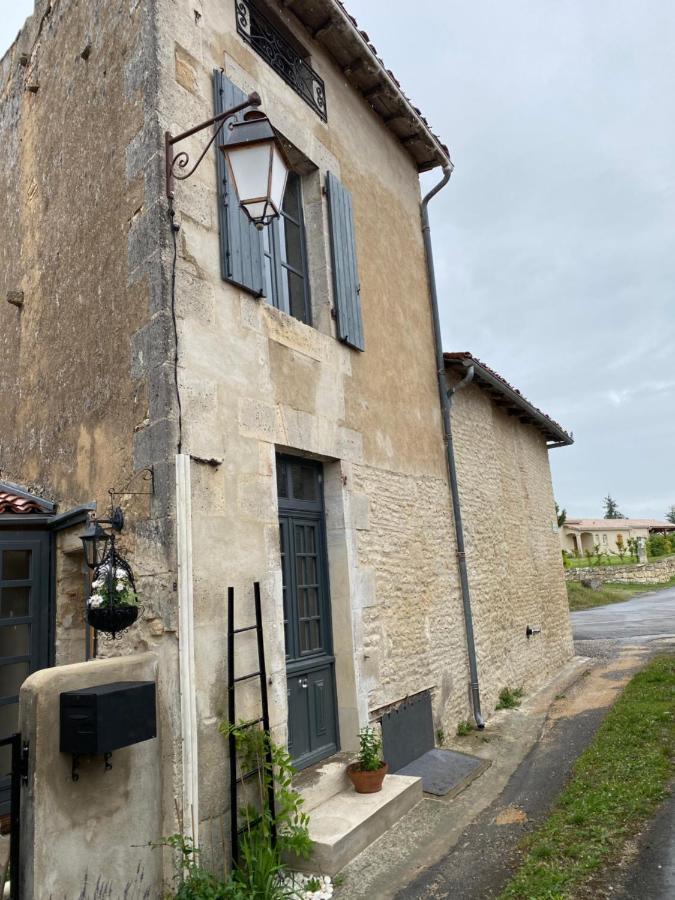 La Cour Blanche Villa Verteuil-sur-Charente Kültér fotó